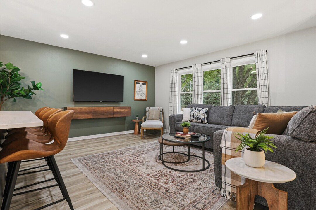 6090 Rattman Rd in Madison, WI - Building Photo