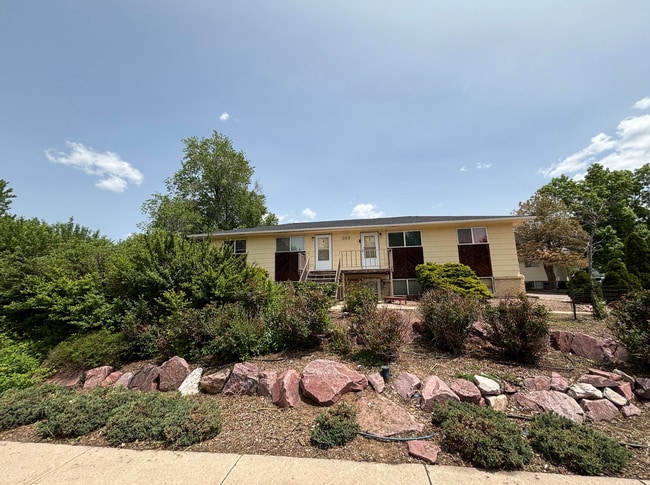 property at 313 Bonnie Ct