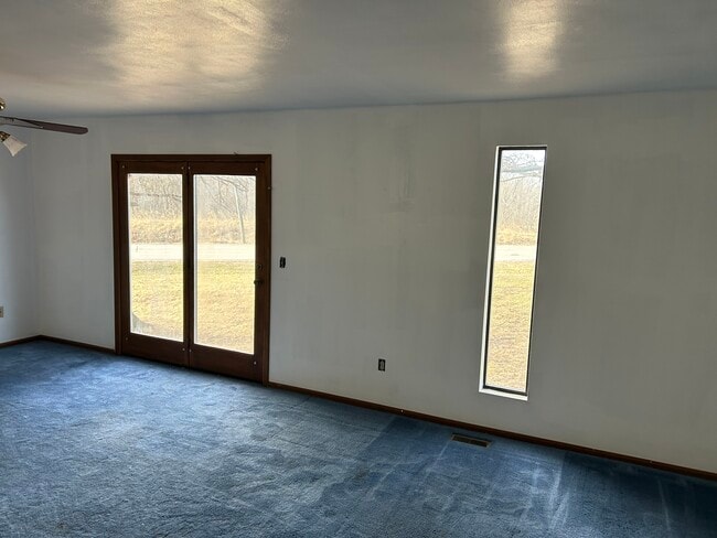 725 S Belt W in Belleville, IL - Foto de edificio - Building Photo