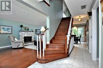 114 Lorne Ave in Newmarket, ON - Building Photo - Building Photo