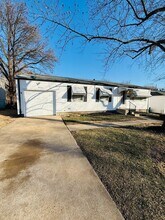 9720 Gloucester Dr in St. Louis, MO - Building Photo - Building Photo
