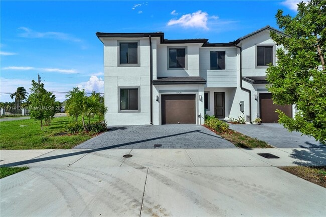 property at 34520 SW 191st Ct