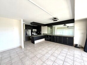 445 Kaiolu St, Unit 1208 in Honolulu, HI - Building Photo - Building Photo