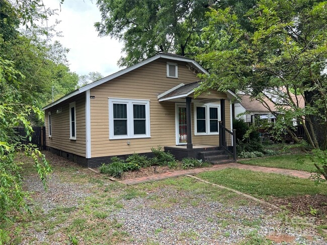 1525 Browns Ave in Charlotte, NC - Building Photo - Building Photo