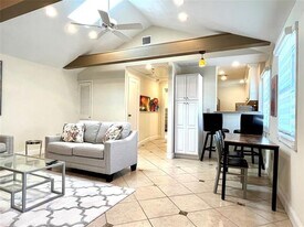 3525 Westminster Ave in Dallas, TX - Building Photo