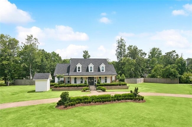248 Penns Chapel Rd in Mandeville, LA - Building Photo - Building Photo