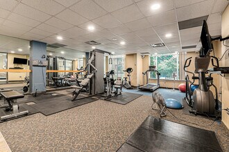 570 Laurier Av W in Ottawa, ON - Building Photo - Building Photo