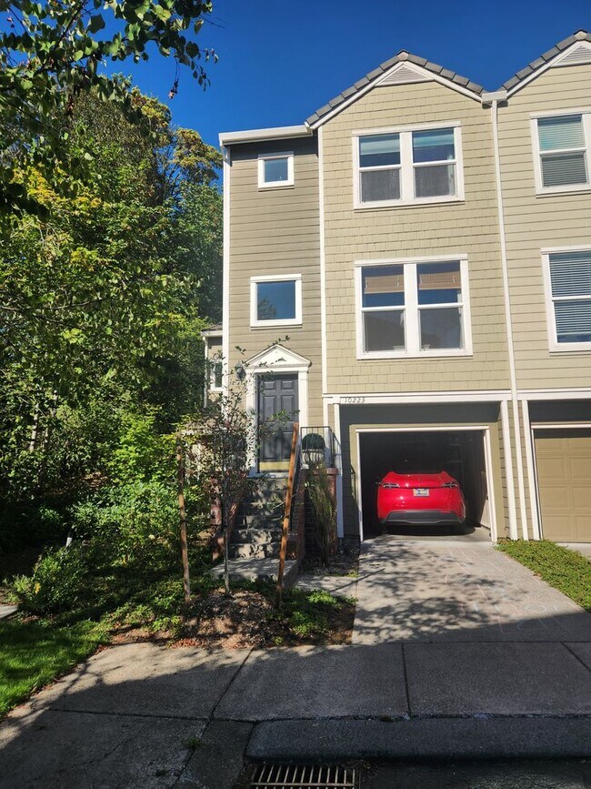 property at 10223 NW Jack Ln