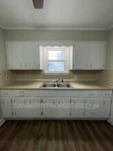 220 N Main St in Arlington, OH - Foto de edificio - Building Photo