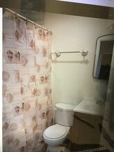 13564 Sunburst St, Unit rear in Los Angeles, CA - Foto de edificio - Building Photo