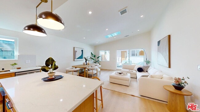 property at 6441 Satsuma Ave