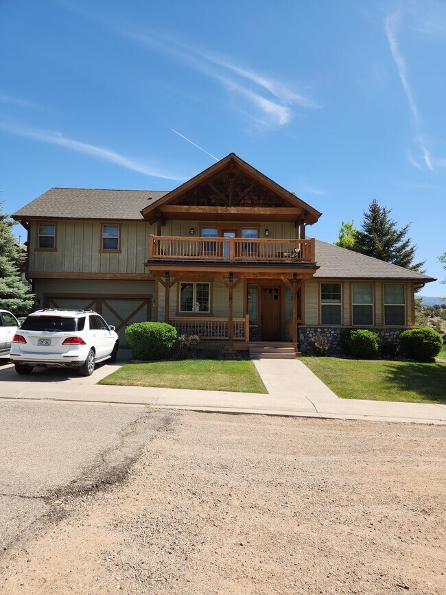 150 Lakota Dr in New Castle, CO - Building Photo - Building Photo