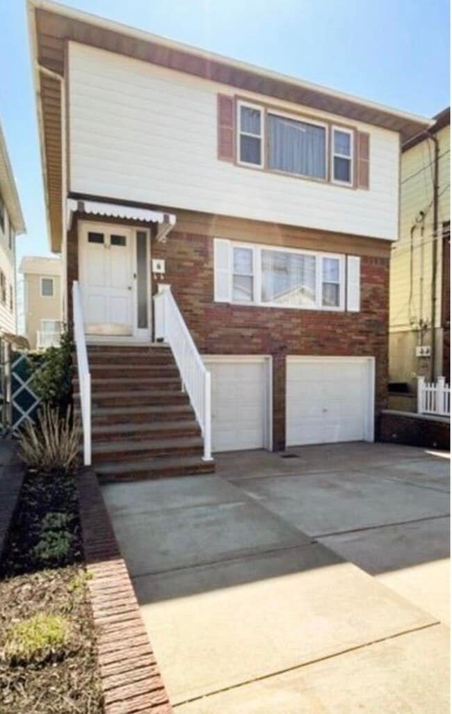 property at 92 Oak St