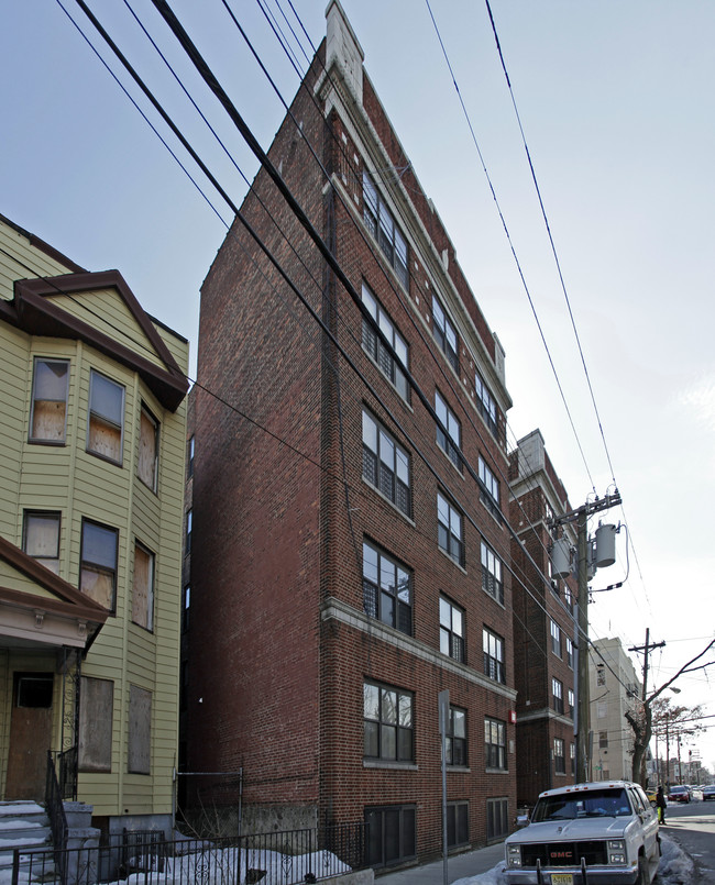 254 Bergen Ave in Jersey City, NJ - Building Photo - Building Photo