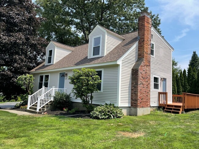 property at 7 Diana Dr