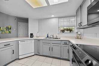 411 NW 50th Blvd in Gainesville, FL - Building Photo - Building Photo