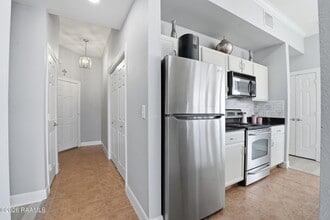 201 Settlers Trace Blvd in Lafayette, LA - Building Photo - Building Photo