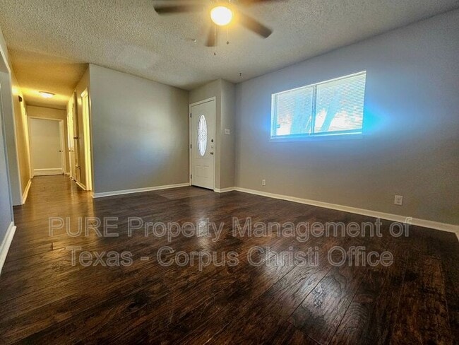 1710 Sun Beam Dr in Corpus Christi, TX - Building Photo - Building Photo