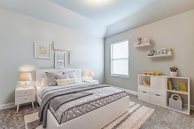 19015 Blue Valley Ln