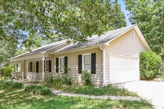 4305 Derbyshire Trce SE in Conyers, GA - Foto de edificio - Building Photo
