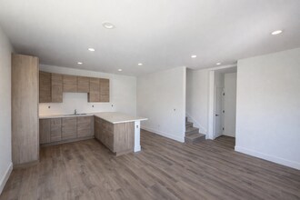 2139 Balboa Ave in San Diego, CA - Building Photo - Building Photo