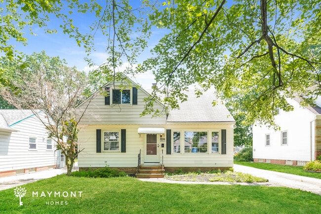 6027 Monica Ln in Garfield Heights, OH - Building Photo - Building Photo