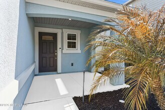 565 Chandler Dr in Saint Johns, FL - Foto de edificio - Building Photo