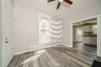 1604 E Oak St in New Albany, IN - Building Photo - Building Photo