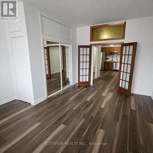 381 Dundas St E in Toronto, ON - Building Photo - Building Photo