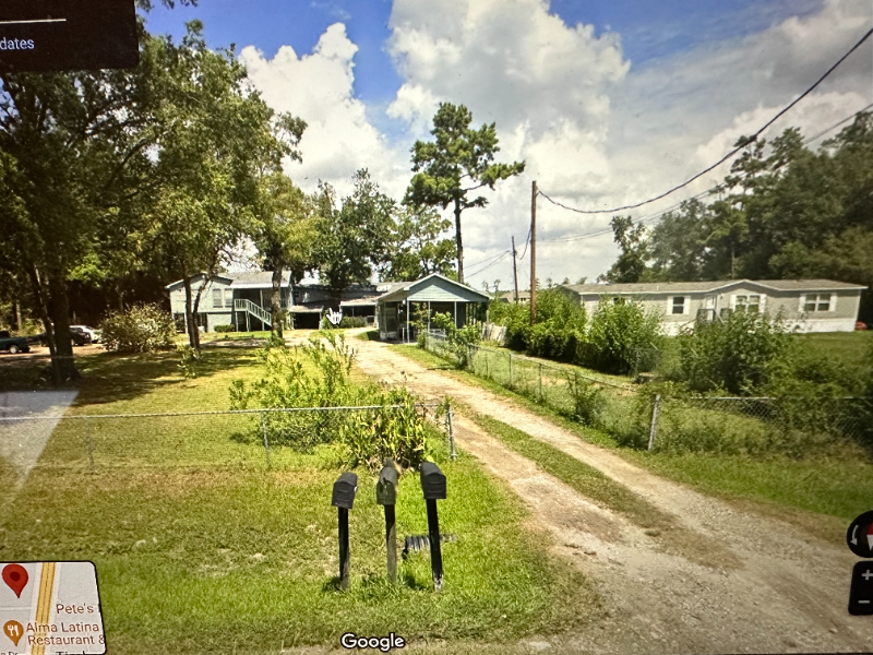 21401 W Hammond Dr-Unit -T2 in Porter, TX - Building Photo