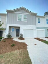 1107 Union Pacific Way in Euharlee, GA - Building Photo - Building Photo
