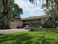 1113 Ohio Ave in Dunedin, FL - Foto de edificio - Building Photo