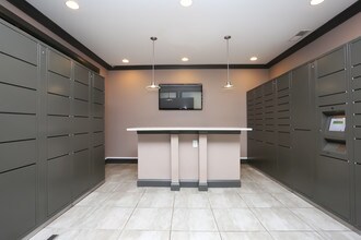 83 Reserve in Roswell, GA - Building Photo - Interior Photo