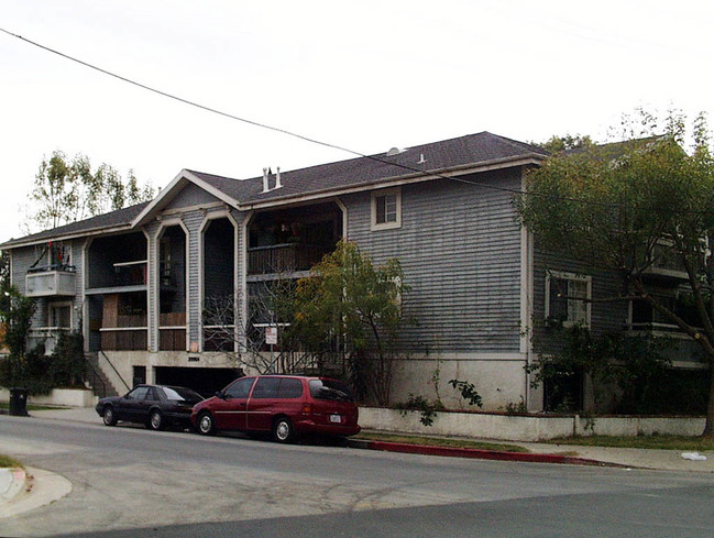 20954 Valerio St in Canoga Park, CA - Building Photo - Building Photo