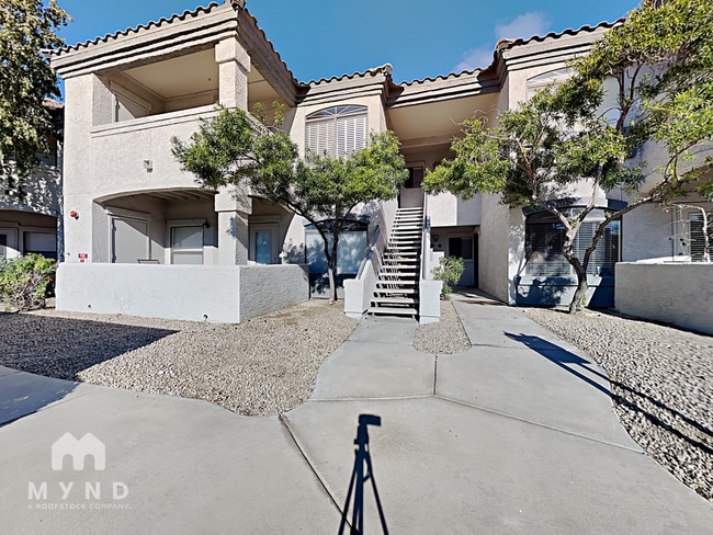 15095 N Thompson Peak Pkwy in Scottsdale, AZ - Building Photo - Building Photo