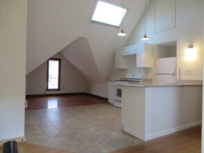 429 Capitol Ave in Hartford, CT - Foto de edificio - Building Photo