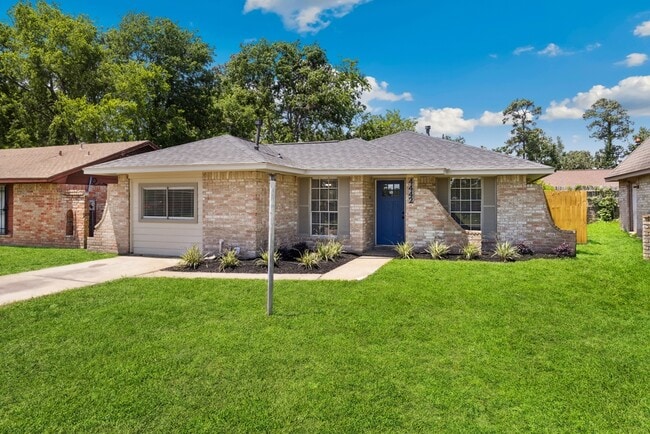 4442 Oak Shadows Dr in Houston, TX - Building Photo - Building Photo