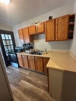 6016 W Vliet St, Unit B in Wauwatosa, WI - Building Photo