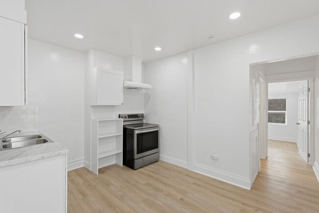 64-68 S 1300 E in Salt Lake City, UT - Building Photo - Building Photo