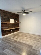 8992 NW 53rd St in Sunrise, FL - Building Photo - Building Photo