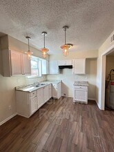 984 University St in Memphis, TN - Building Photo - Building Photo