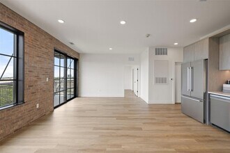 4315 S Congress Ave, Unit 532 in Austin, TX - Building Photo - Building Photo