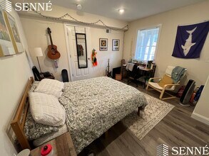 14 Flint St, Unit 1 in Somerville, MA - Foto de edificio - Building Photo