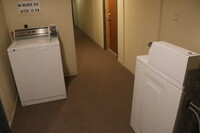 208 E Ave B Ave, Unit Apt. 4 photo'