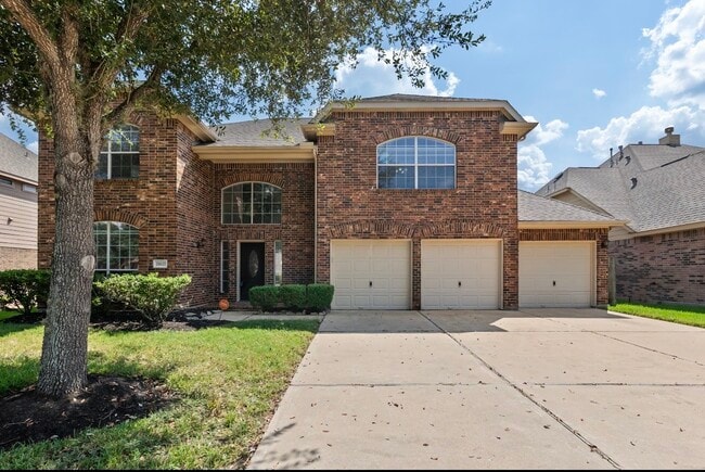 property at 21627 Cozy Hollow Ln