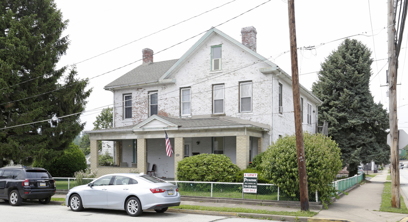 220 Miller St in Latrobe, PA - Foto de edificio