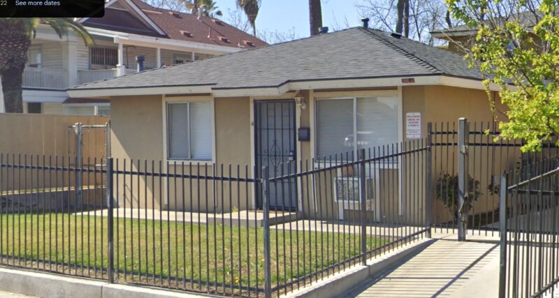 306 S Chestnut Ave in Fresno, CA - Building Photo