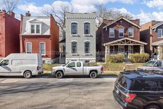 3833 Oregon Ave in St. Louis, MO - Building Photo - Building Photo