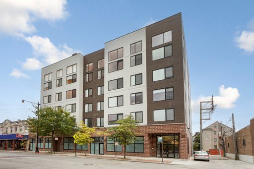 1531 W Howard St in Chicago, IL - Building Photo
