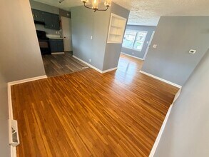 1134 Oakwood Dr in Lexington, KY - Building Photo - Building Photo